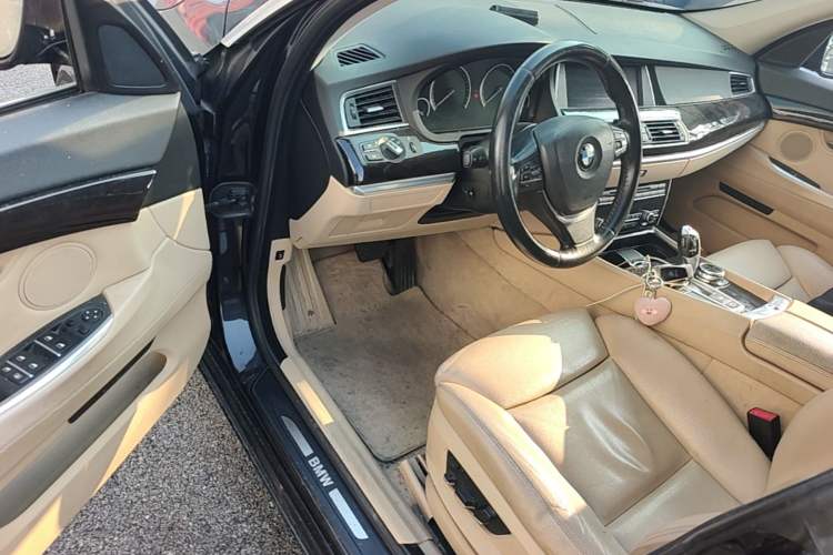 Used BMW 5 Series GT 2013 535i Leading Model Driver Seat