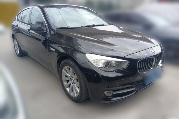 Used BMW 5 Series GT 2013 535i Leading Model Front Right 45 Deg
