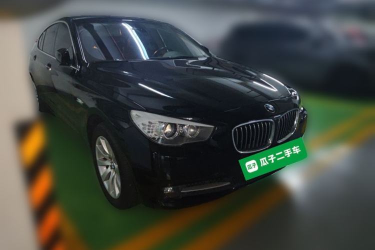 Used BMW 5 Series GT 2013 535i Leading Model Front Right 45 Deg