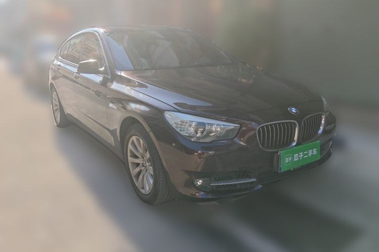 Used BMW 5 Series GT 2013 535i Leading Model Front Right 45 Deg