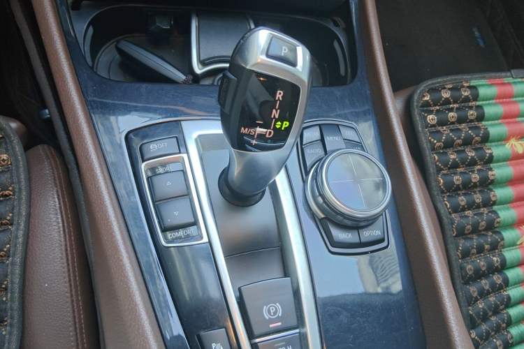 Used BMW 5 Series GT 2013 535i Leading Model Gear Lever