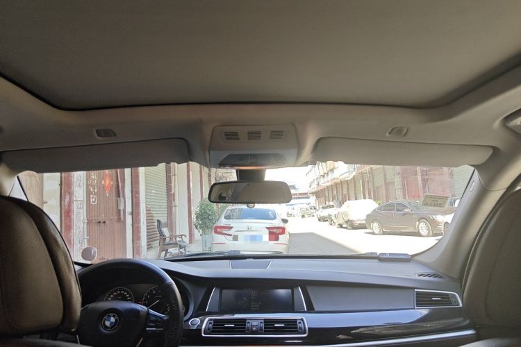 Used BMW 5 Series GT 2013 535i Leading Model Headliner