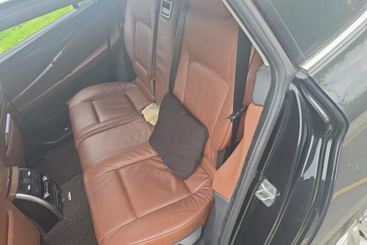 Used BMW 5 Series GT 2013 535i Leading Model Left Rear Seat