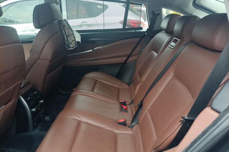 Used BMW 5 Series GT 2013 535i Leading Model Left Rear Seat