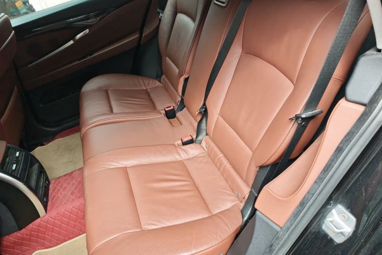 Used BMW 5 Series GT 2013 535i Elegant Edition Left Rear Seat