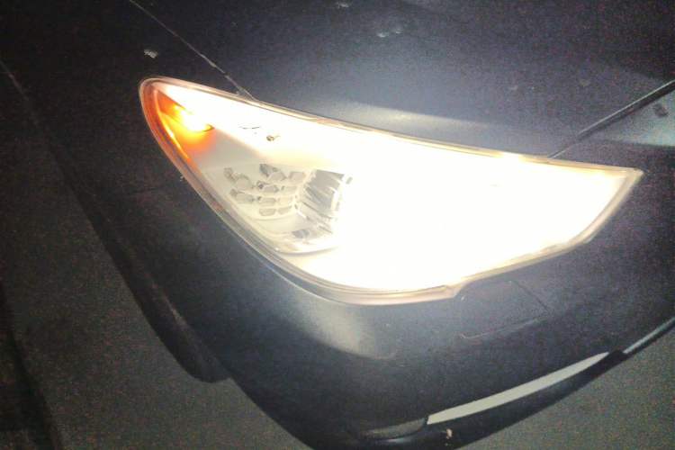 Used BMW 5 Series GT 2013 535i Elegant Edition Right Front Headlight