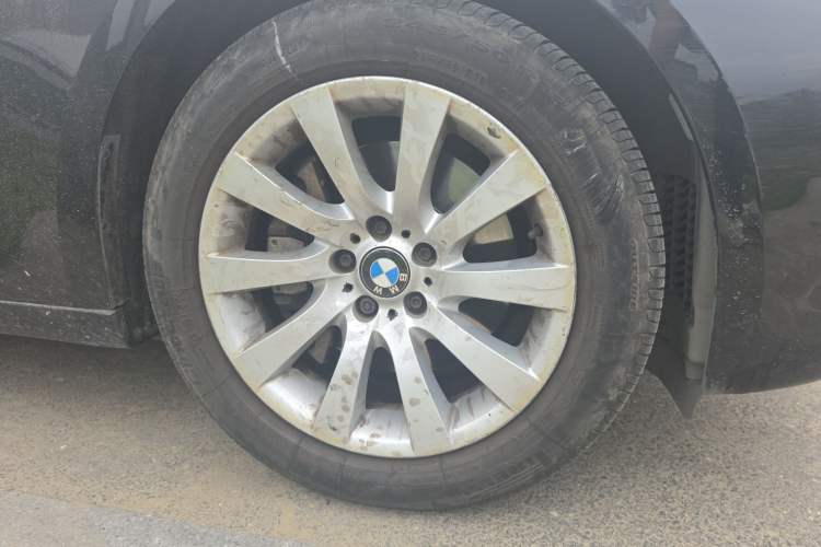 Used BMW 5 Series GT 2013 535i Leading Model Right Front Wheel Hub