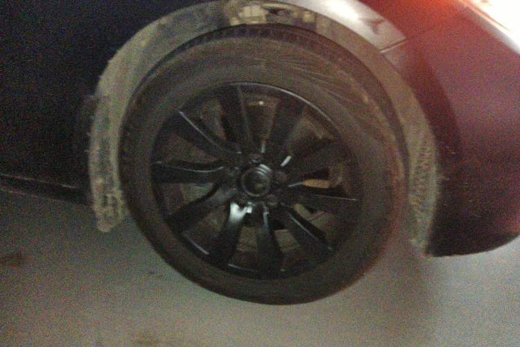 Used BMW 5 Series GT 2013 535i Elegant Edition Right Front Wheel Hub