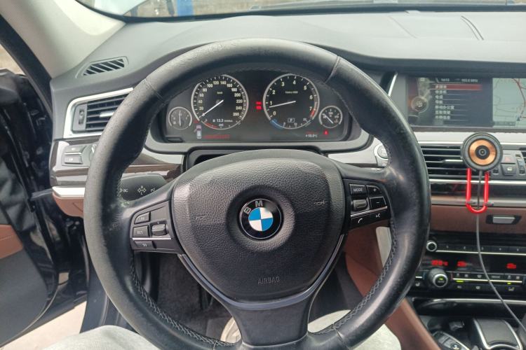 Used BMW 5 Series GT 2013 535i Leading Model Steering Wheel