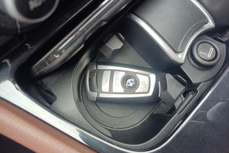 Used BMW 5 Series GT 2013 535i Leading Model Vehicle Key