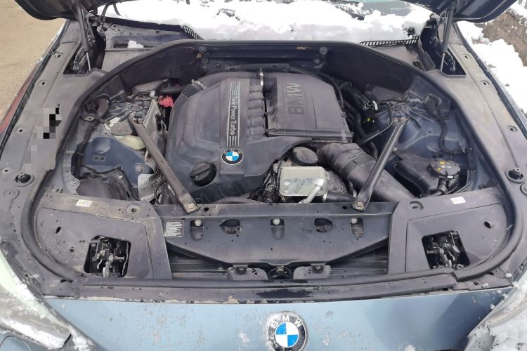 Used BMW 5 Series GT 2013 535i Leading Model Engine Bay