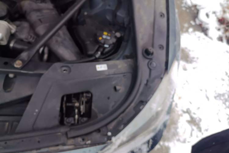 Used BMW 5 Series GT 2013 535i Leading Model Engine Bay Left
