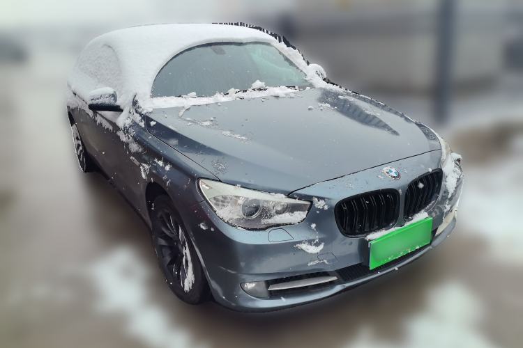 Used BMW 5 Series GT 2013 535i Leading Model Front Right 45 Deg