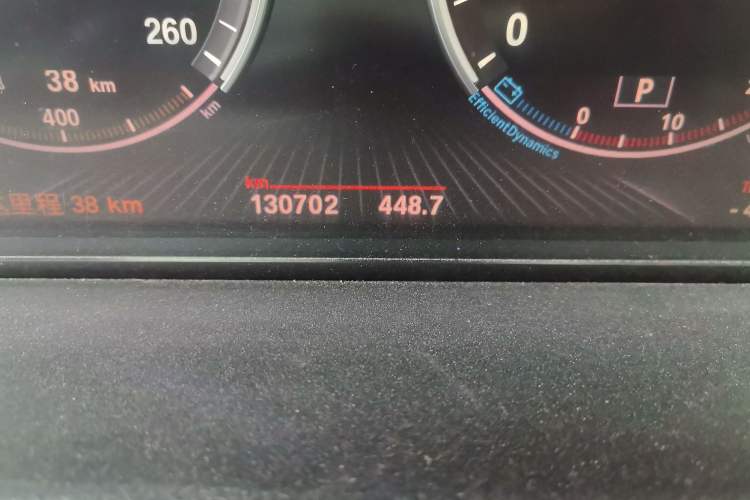 Used BMW 5 Series GT 2013 535i Leading Model Odometer Close Up