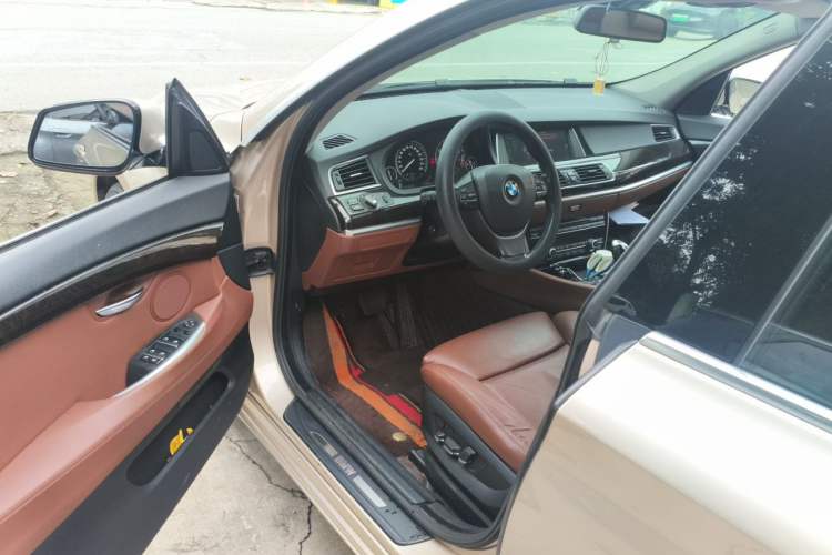 Used BMW 5 Series GT 2013 535i Leading Model Driver Seat