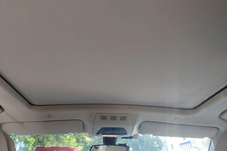 Used BMW 5 Series GT 2013 535i Leading Model Headliner