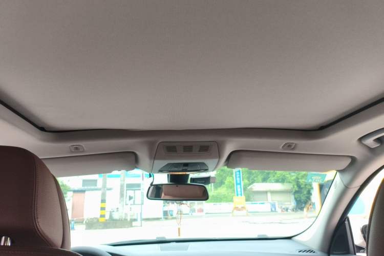 Used BMW 5 Series GT 2013 535i Leading Model Headliner