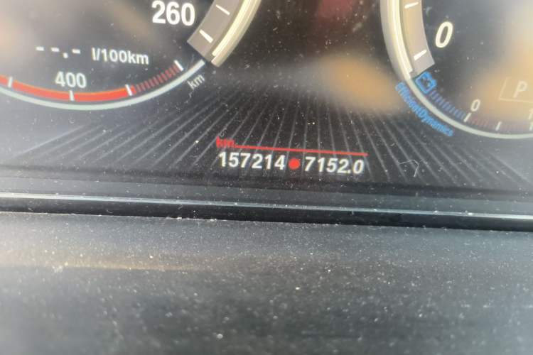 Used BMW 5 Series GT 2013 535i Elegant Edition Odometer Close Up
