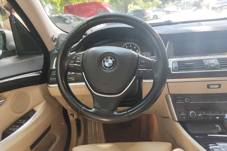 Used BMW 5 Series GT 2013 535i Leading Model Steering Wheel