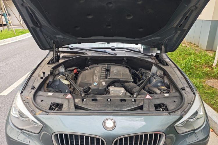 Used BMW 5 Series GT 2013 535i Luxury Edition Engine Bay