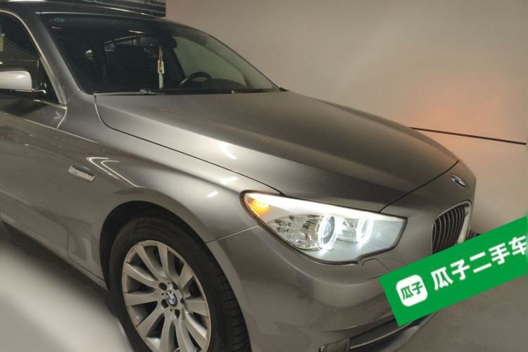 Used BMW 5 Series GT 2013 535i Leading Model Front Right 45 Deg