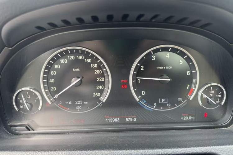 Used BMW 5 Series GT 2013 535i Elegant Edition Instrument Cluster