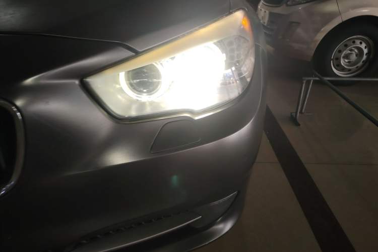 Used BMW 5 Series GT 2013 535i Elegant Edition Left Front Headlight