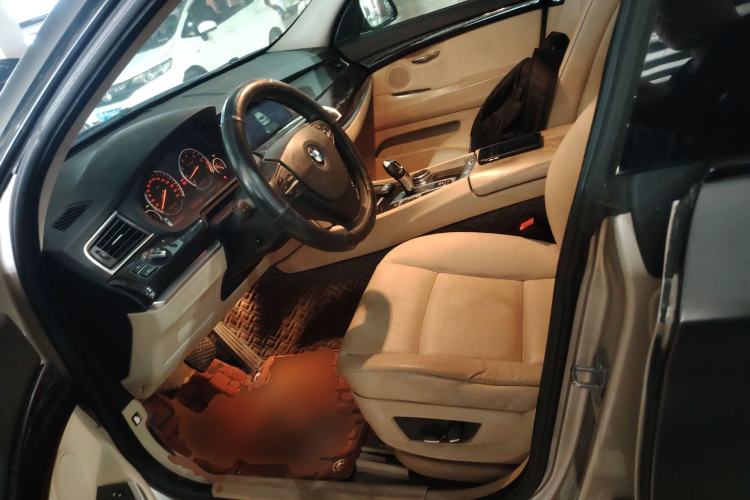 Used BMW 5 Series GT 2013 535i Elegant Edition Left Front Seat
