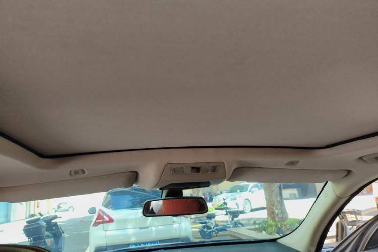 Used BMW 5 Series GT 2013 535i Luxury Edition Headliner