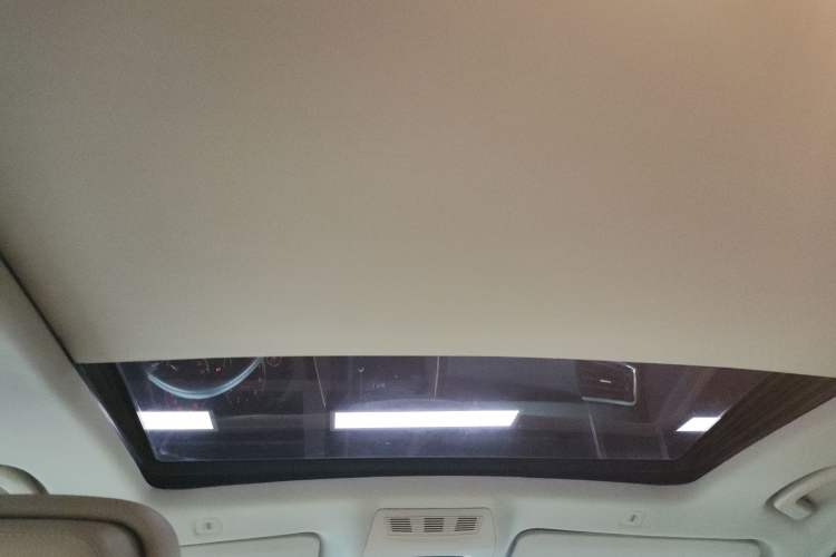 Used BMW 5 Series GT 2013 535i Elegant Edition Headliner