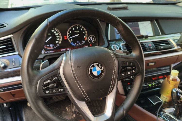 Used BMW 5 Series GT 2013 535i Luxury Edition Steering Wheel