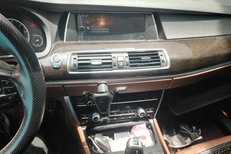 Used BMW 5 Series GT 2013 535i Leading Model Audio And AC Panel