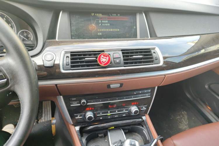 Used BMW 5 Series GT 2013 535i Elegant Edition Audio And AC Panel