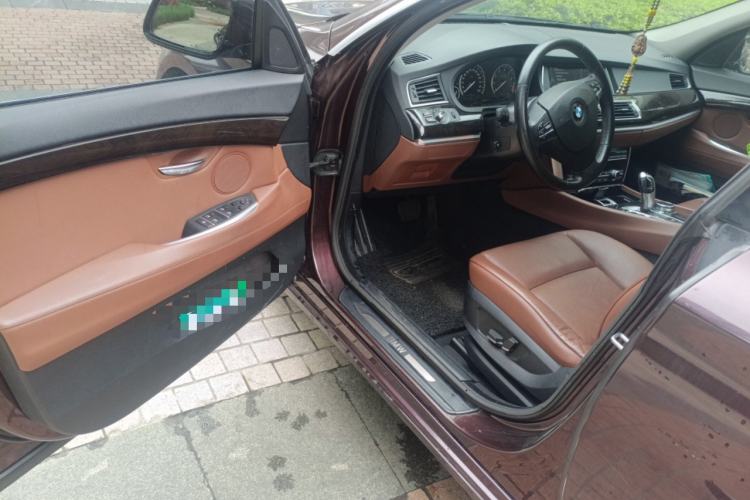 Used BMW 5 Series GT 2013 535i Elegant Edition Driver Seat