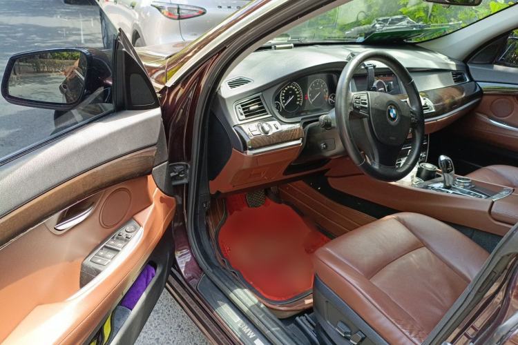 Used BMW 5 Series GT 2013 535i Elegant Edition Driver Seat