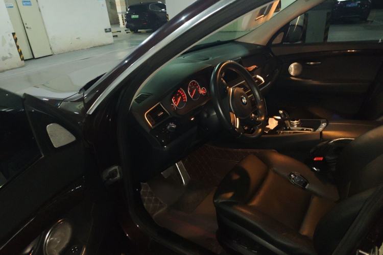 Used BMW 5 Series GT 2013 535i Luxury Edition Driver Seat