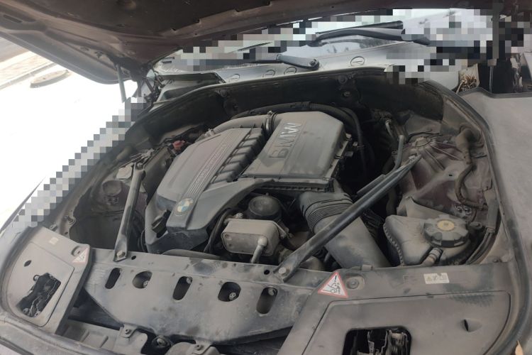 Used BMW 5 Series GT 2013 535i Elegant Edition Engine Bay Left