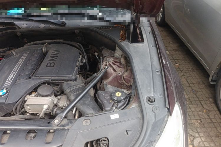 Used BMW 5 Series GT 2013 535i Elegant Edition Engine Bay Left