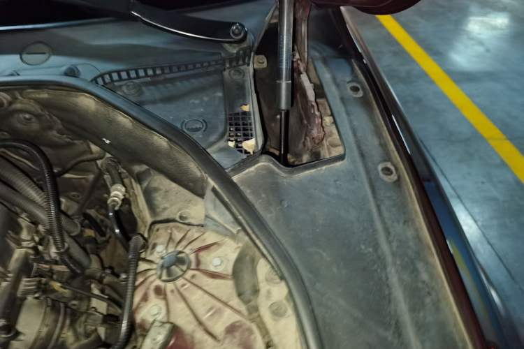 Used BMW 5 Series GT 2013 535i Leading Model Engine Bay Left
