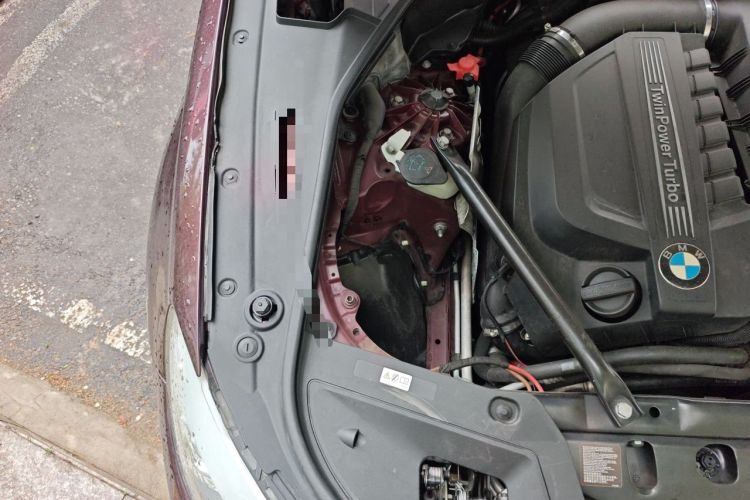 Used BMW 5 Series GT 2013 535i Elegant Edition Engine Bay Right
