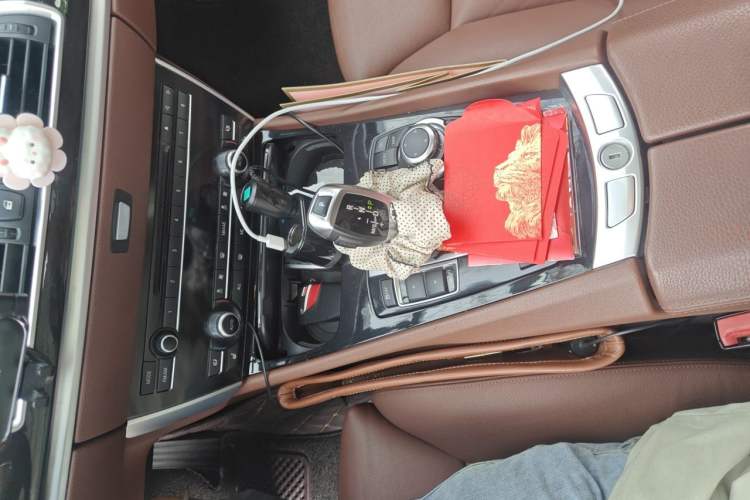 Used BMW 5 Series GT 2013 535i Leading Model Gear Lever