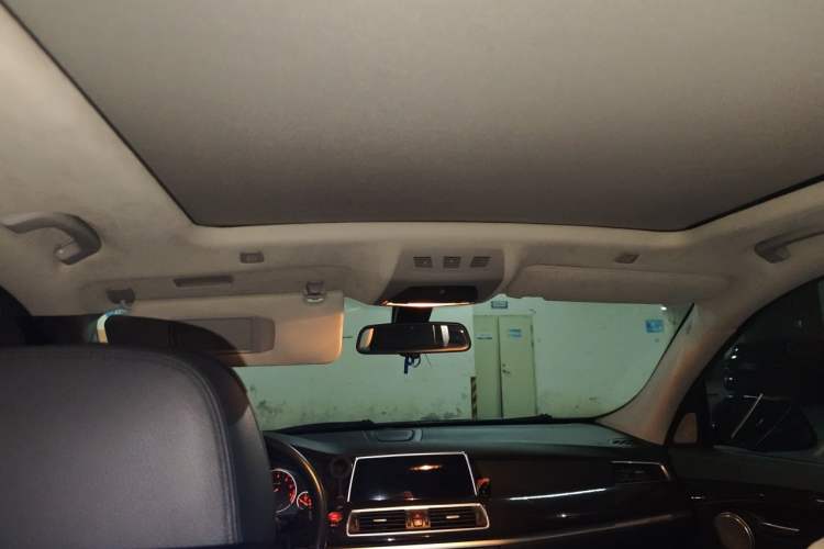 Used BMW 5 Series GT 2013 535i Luxury Edition Headliner