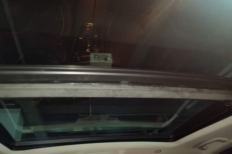Used BMW 5 Series GT 2013 535i Leading Model Headliner