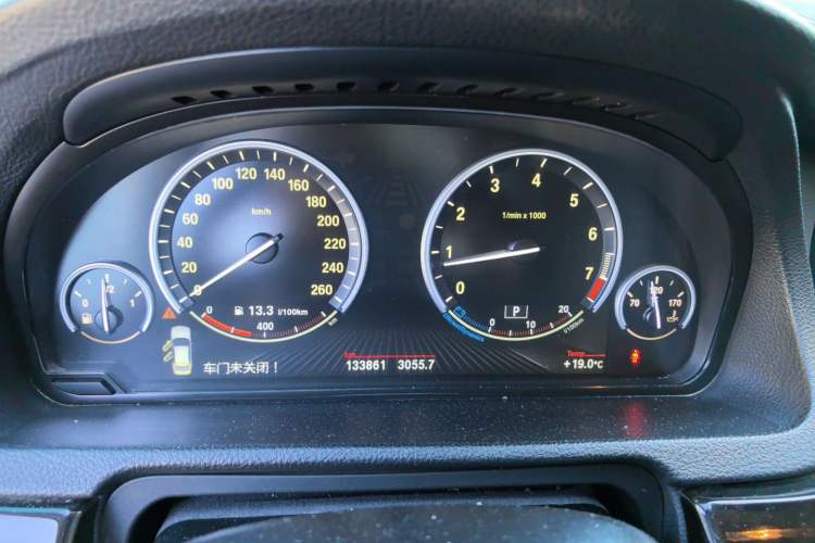 Used BMW 5 Series GT 2013 535i Leading Model Instrument Cluster