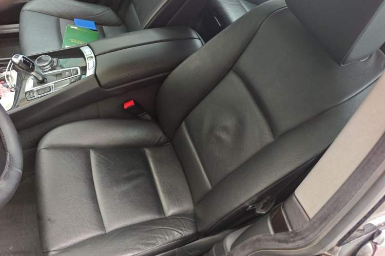 Used BMW 5 Series GT 2013 535i Elegant Edition Left Front Seat