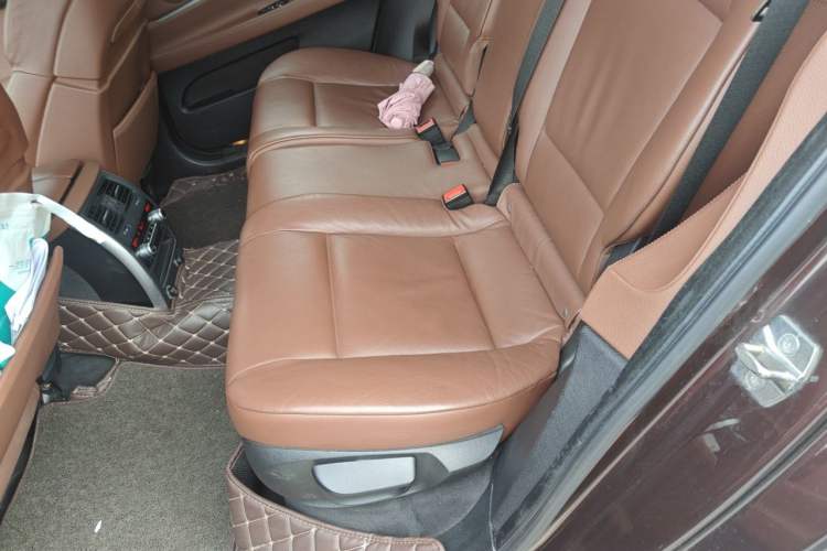 Used BMW 5 Series GT 2013 535i Leading Model Left Rear Seat