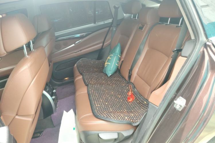 Used BMW 5 Series GT 2013 535i Leading Model Left Rear Seat