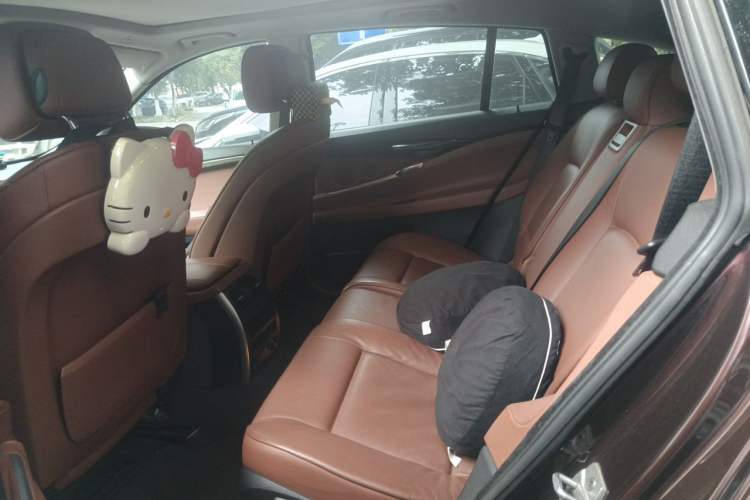 Used BMW 5 Series GT 2013 535i Elegant Edition Left Rear Seat