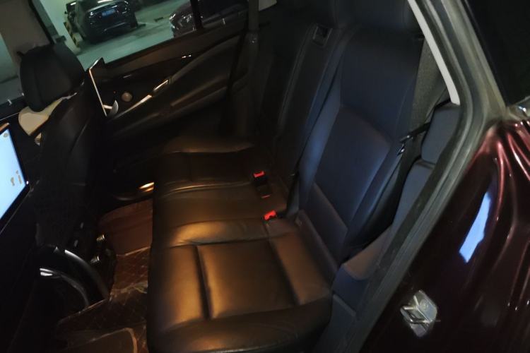 Used BMW 5 Series GT 2013 535i Luxury Edition Left Rear Seat