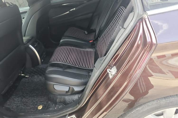 Used BMW 5 Series GT 2013 535i Elegant Edition Left Rear Seat